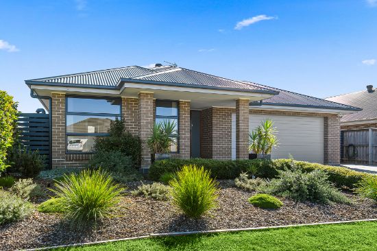 9 Stewart Street, Renwick, NSW 2575