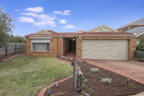9 Streeton Court, Taylors Lakes, Vic 3038