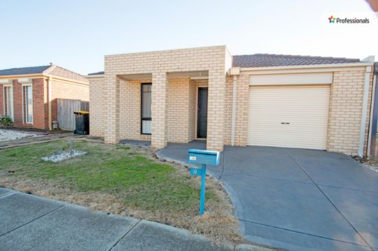 9 Tandara Cct, Melton West, Vic 3337