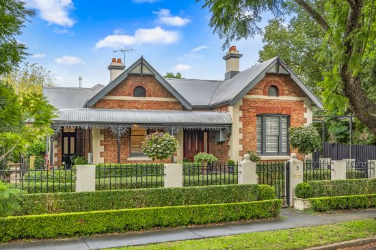 9 The Avenue, Lorn, NSW 2320