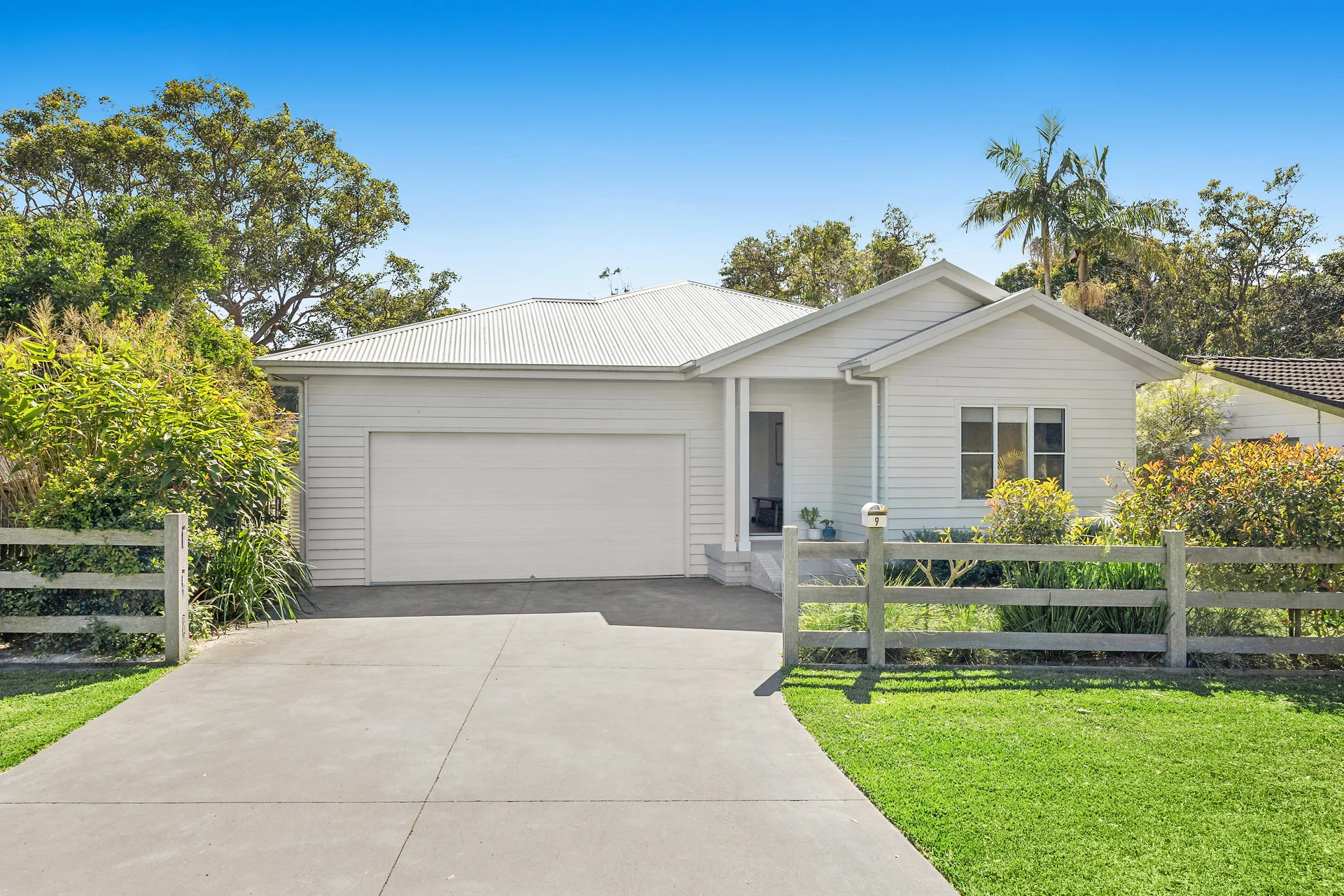 9 Three Points Avenue, Macmasters Beach, NSW 2251