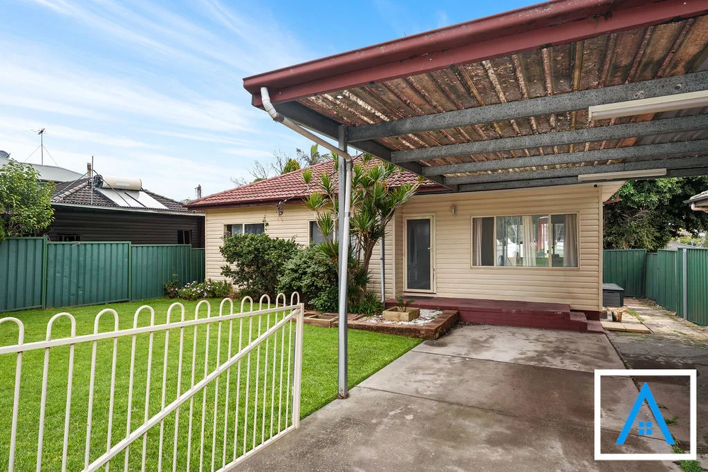 9 Waminda Avenue, Campbelltown, NSW 2560