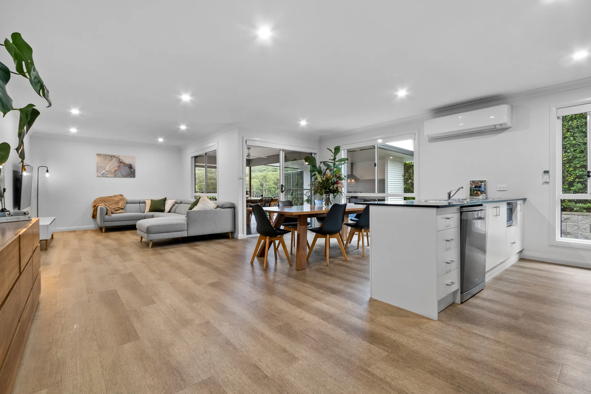 9 Yarborough Road, Cameron Park, NSW 2285