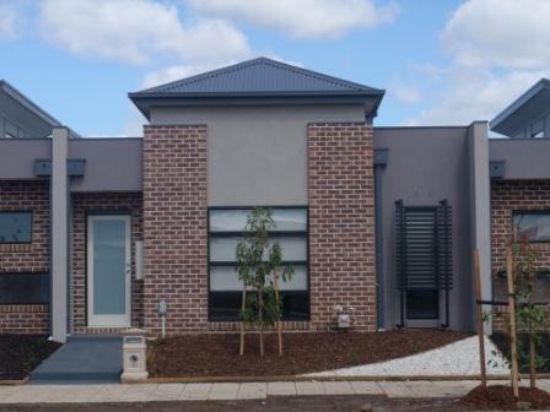 90 Boardwalk Boulevard, Point Cook, Vic 3030