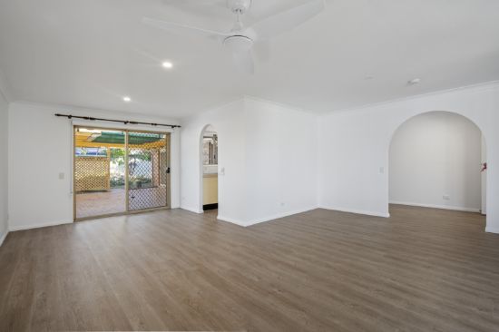 90 Mountain View Avenue, Burleigh Waters, Qld 4220