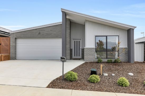 92 Alpine Ash Way, Tralee, NSW 2620