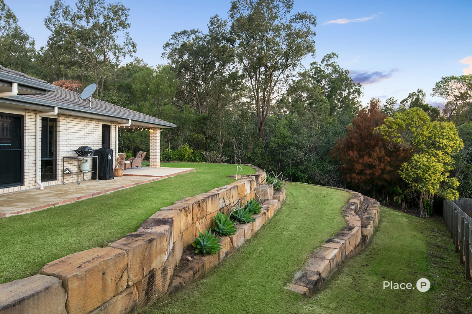 93 Honeyeater Crescent, Moggill, Qld 4070