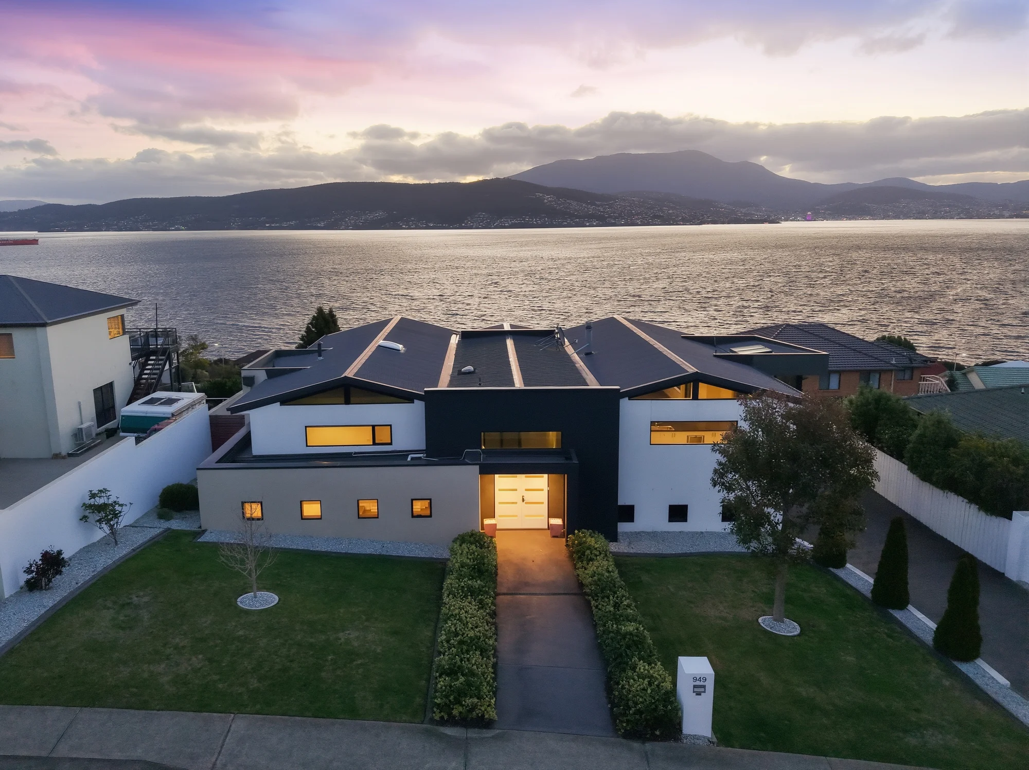 949 Oceana Drive, Tranmere, Tas 7018