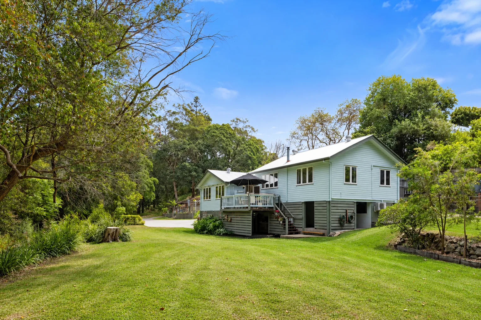 96 Bowman Parade, Bardon QLD 4065