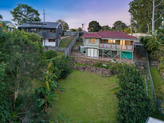 972 South Pine Road, Everton Hills, Qld 4053