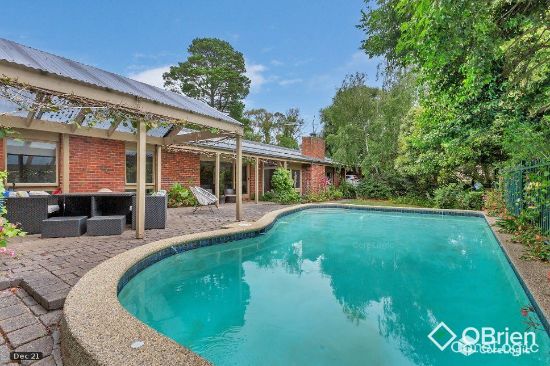 98 Mather Road, Mount Eliza, Vic 3930