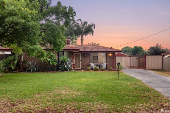 98 Strawberry Drive, Seville Grove, WA 6112