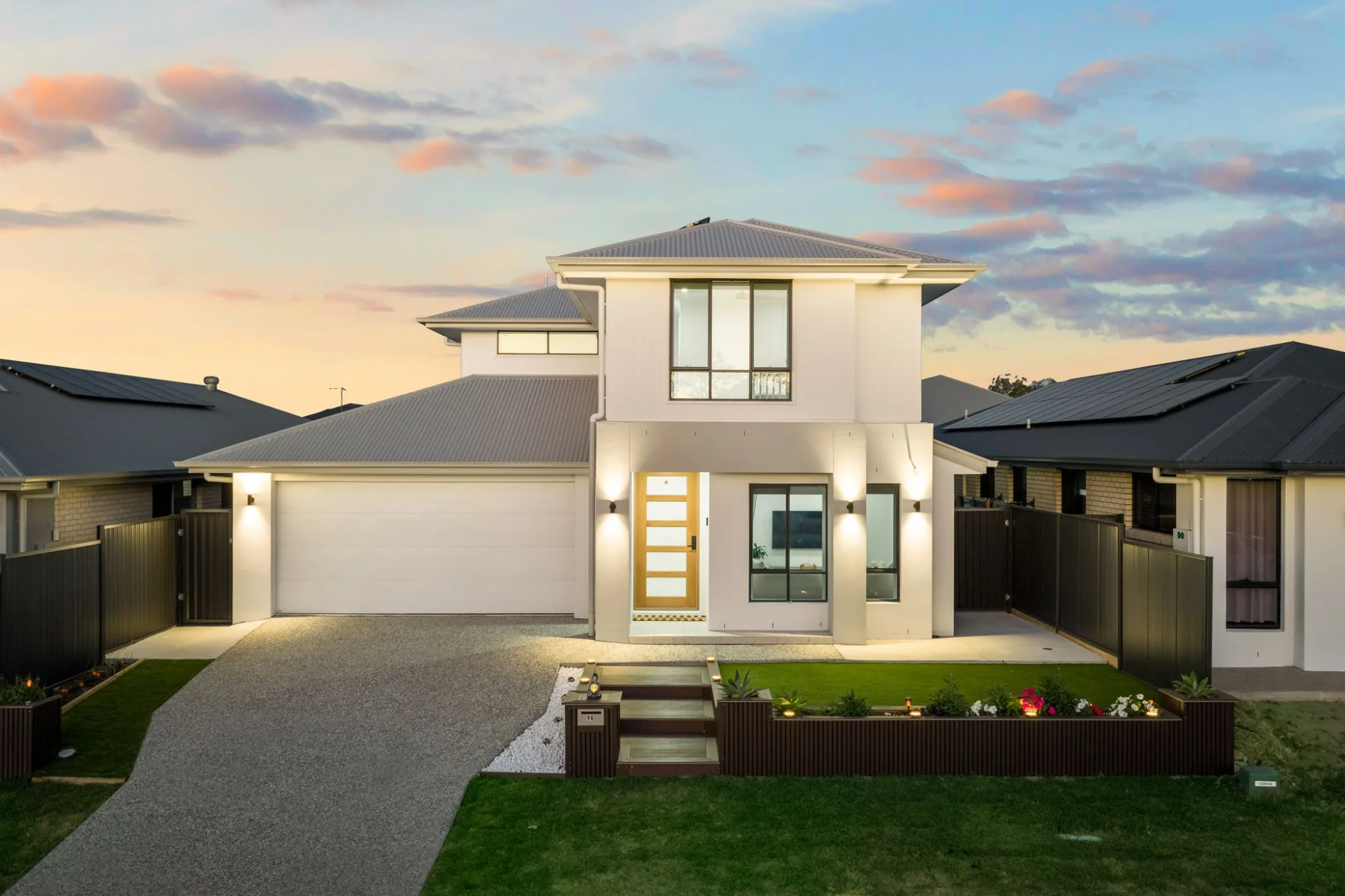 98 Sunny Crescent, Ripley, Qld 4306