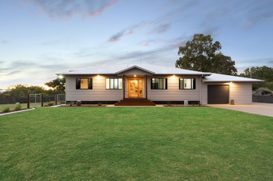 9B Reynolds Street, Lakes Creek, Qld 4701