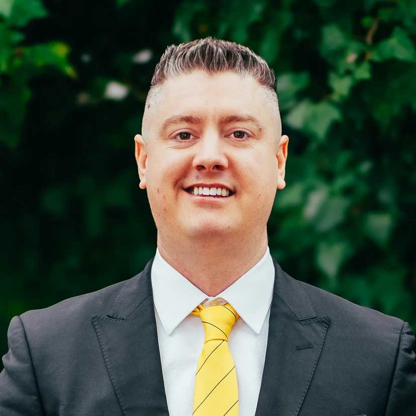 Metin Aziret - Real Estate Agent