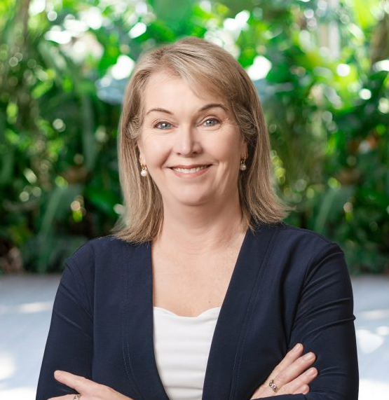 Lynda Simpson - Real Estate Agent