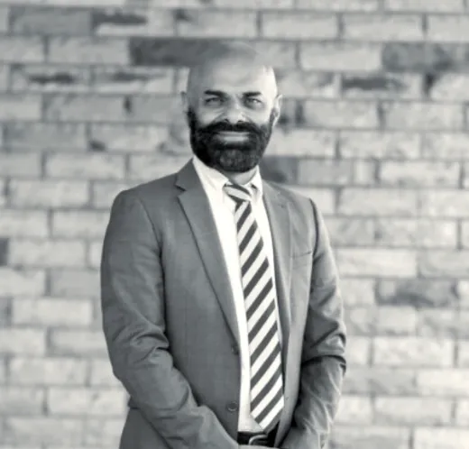 Navneet Singh - Real Estate Agent at C21 LeadingRe - BOX HILL