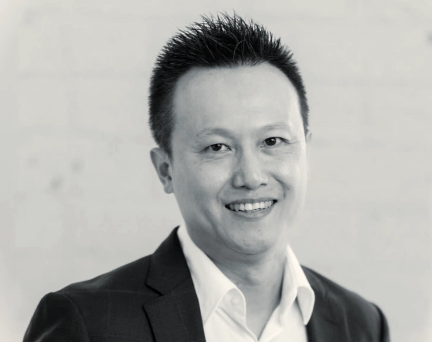 Roy Yun Luo Real Estate Agent