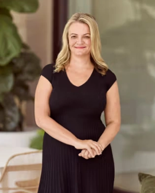 Georgia Lawrence - Real Estate Agent