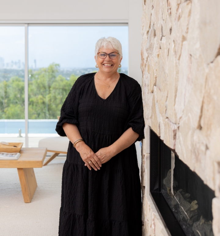 Lee-Anne Klaus - Real Estate Agent