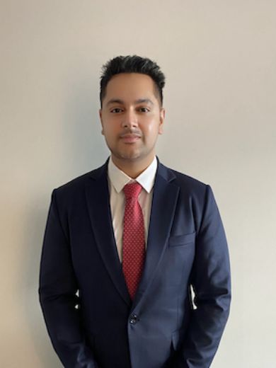 Ish Dhingra  - Real Estate Agent at IQI Victoria