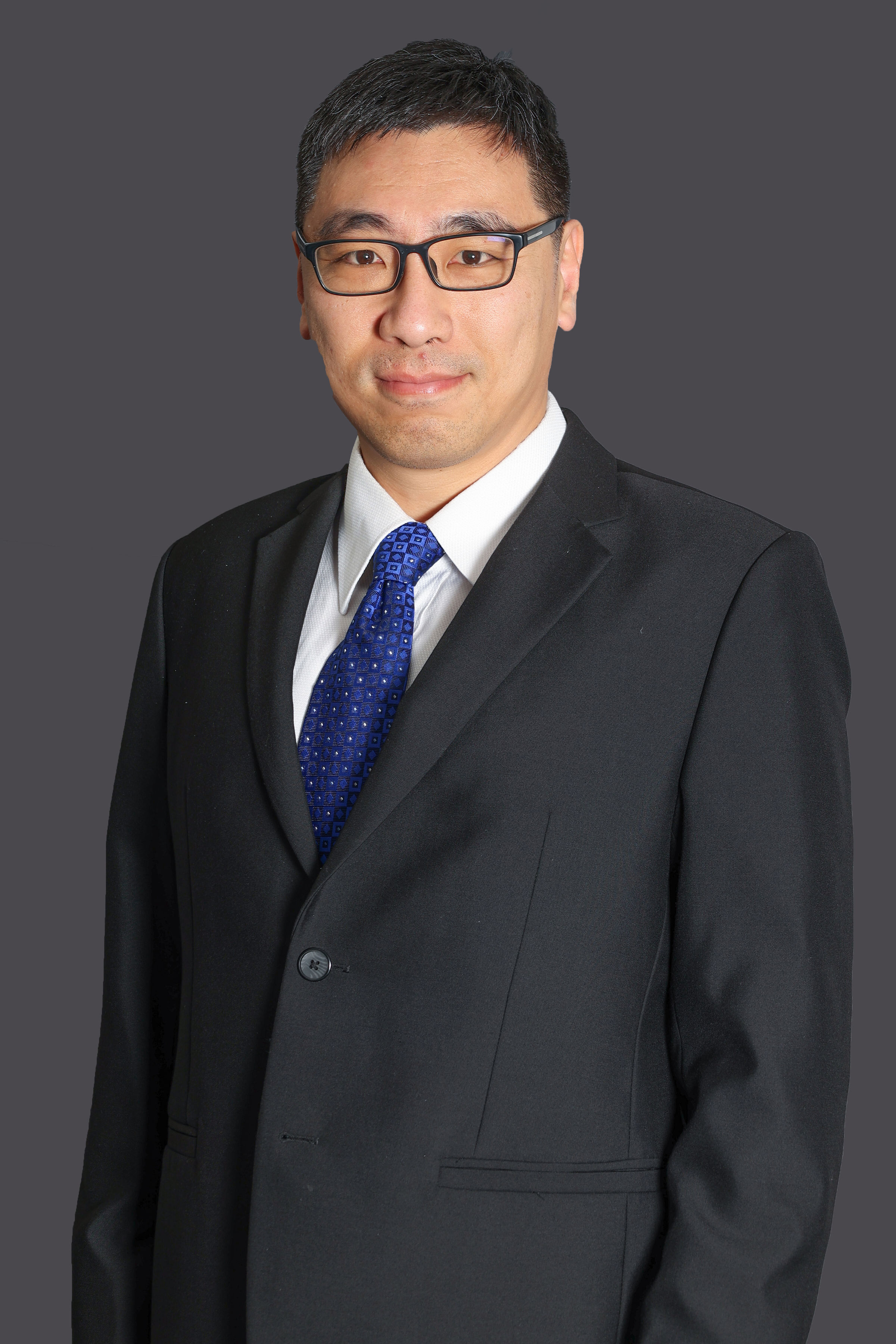 Ivan Lok Real Estate Agent