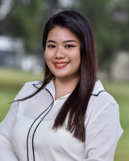 Ivy Lin - Real Estate Agent at Avenew Realty Group - PARADISE WATERS