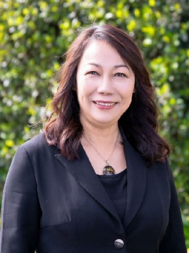 Ivy  Lung - Real Estate Agent at First National Real Estate Janssen & Co. - KEW