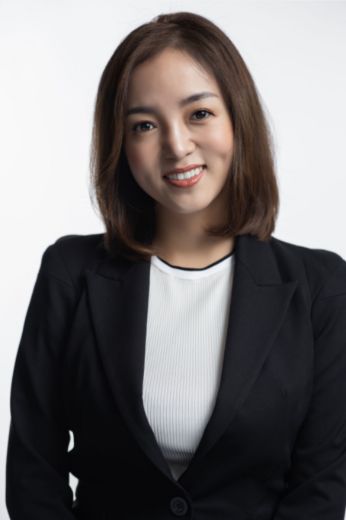 Ivy (Xiao Ri) Yu  - Real Estate Agent at VVision Real Estate Pty Ltd