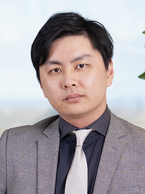 Jacky (Weiqiu) Lian  Real Estate Agent