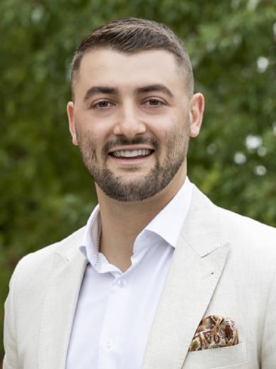 James Goulopoulos - Real Estate Agent at Barry Plant Manningham