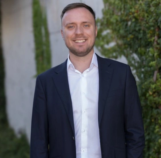 James McCulloch - Real Estate Agent