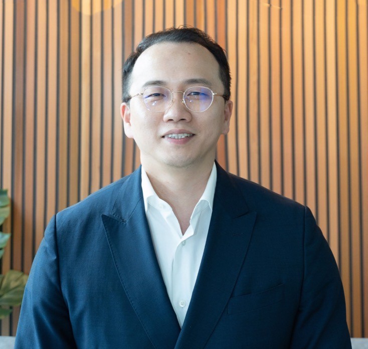 Jan Qi Zhou Real Estate Agent