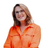 Jane Carswell - Real Estate Agent From - One Agency Fraser Coast - PIALBA