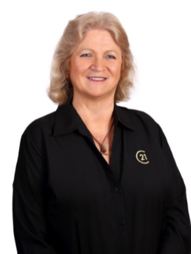 Janelle Walker - Real Estate Agent at Century 21 Platinum Agents - Gympie & the Cooloola Coast