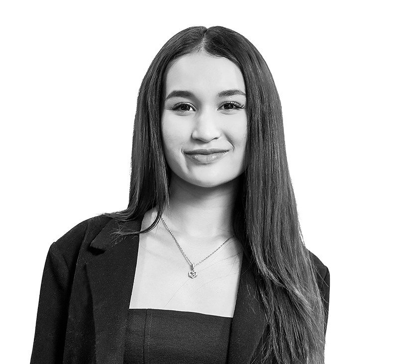 Janet Reed - Real Estate Agent