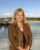 Janet Kayes - Real Estate Agent From - DOMAIN Harbourside