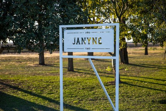 "Janyne" Millmerran-Leyburn Road, Yandilla, Qld 4352