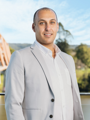 Jaryd Nematalla Real Estate Agent