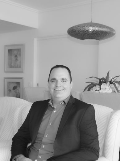 Jason Isbester - Real Estate Agent at Hamilton Harbour Residences - Hamilton