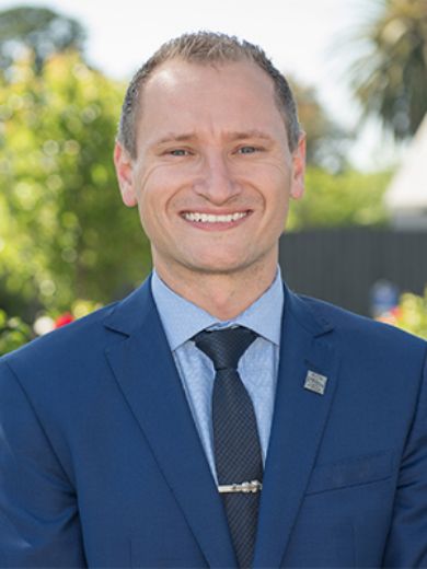 Jason Stirling - Real Estate Agent at Eview Group - Australia