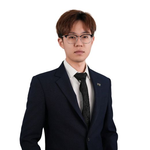 Jasper Yang - Real Estate Agent at Moment Group - DOCKLANDS