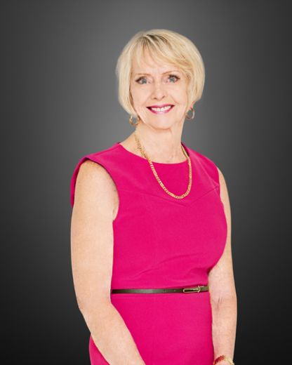 Jeanette Schmidt - Real Estate Agent at Amir Prestige Group - PARADISE POINT