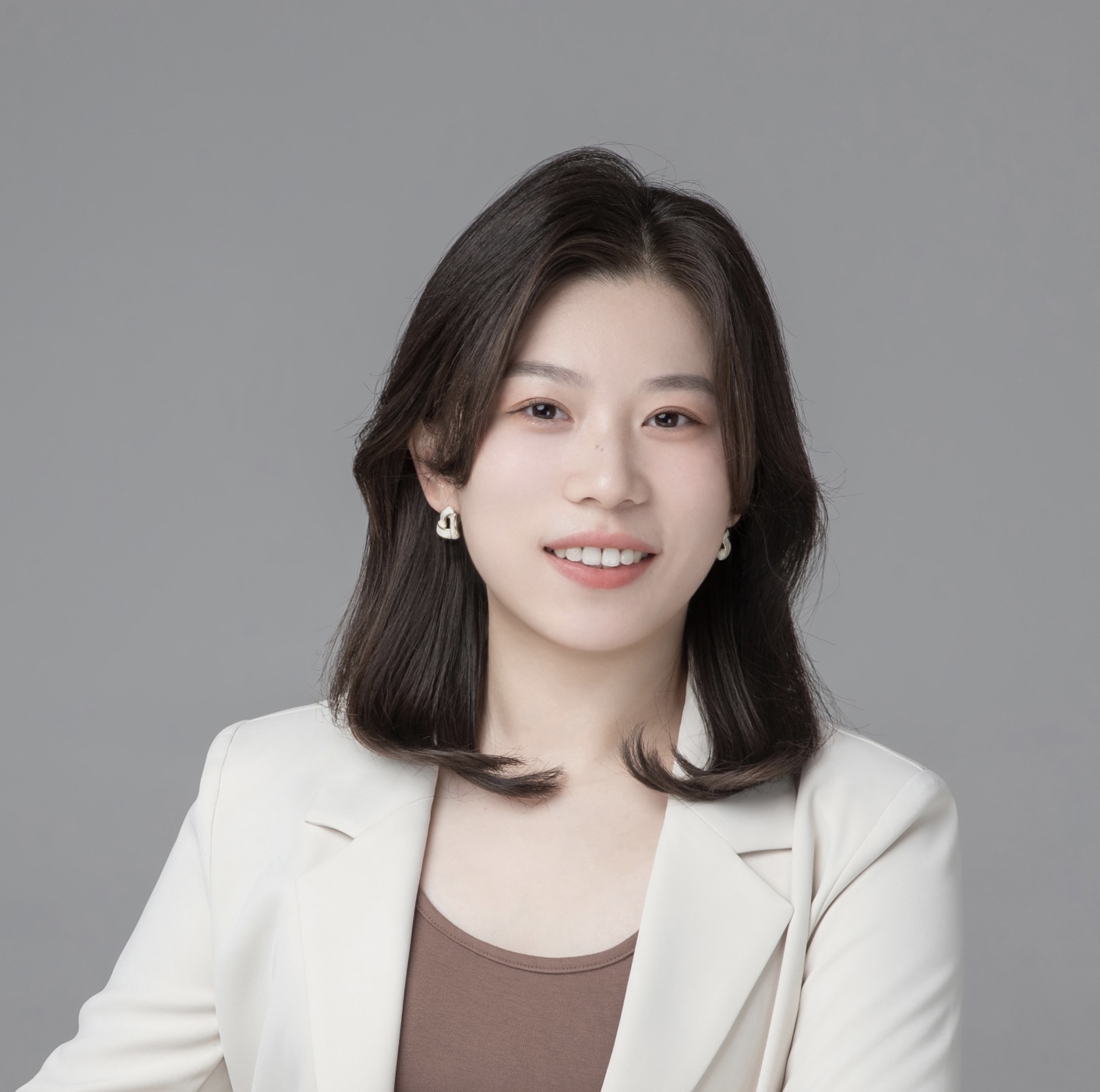 Jenny(Weixuan)  Li Real Estate Agent