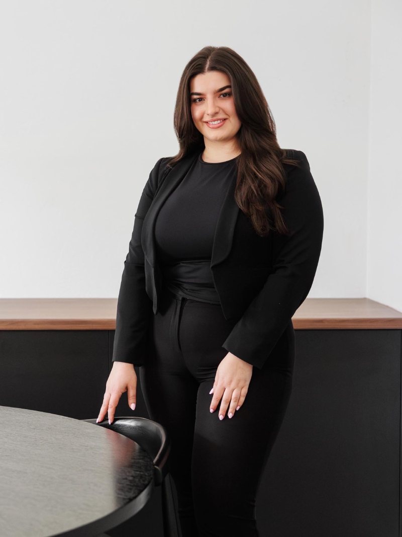 Jovana Lazovic - Real Estate Agent