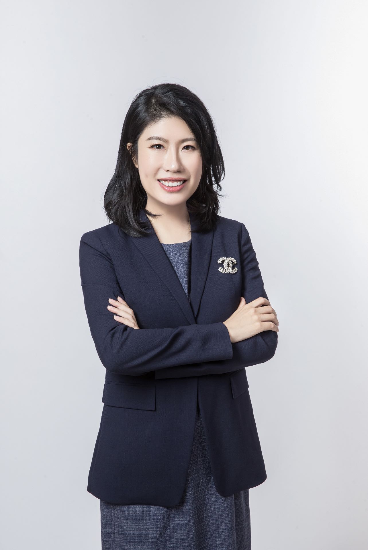 Julia Wang Real Estate Agent