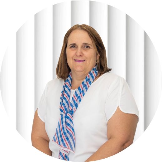 Julie Chilcott - Real Estate Agent at Remax Property Centre - Broadbeach Waters