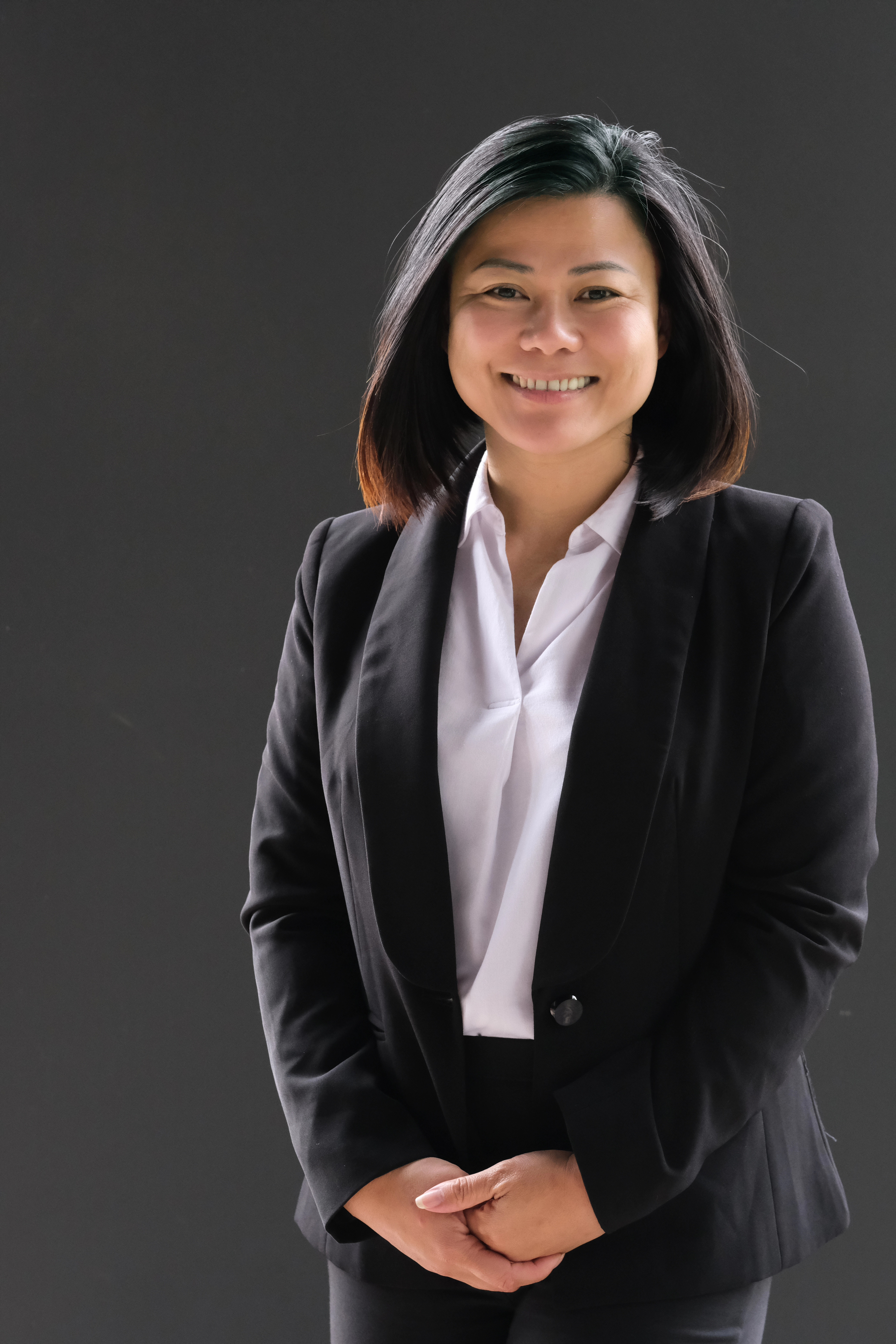 Julie Dang Sales Real Estate Agent