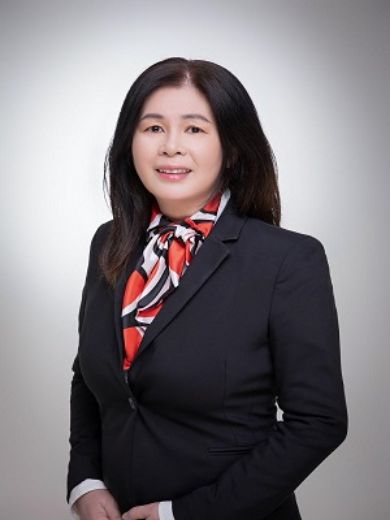 Julie Lam - Real Estate Agent at Elite Real Estate (On Russell Street)