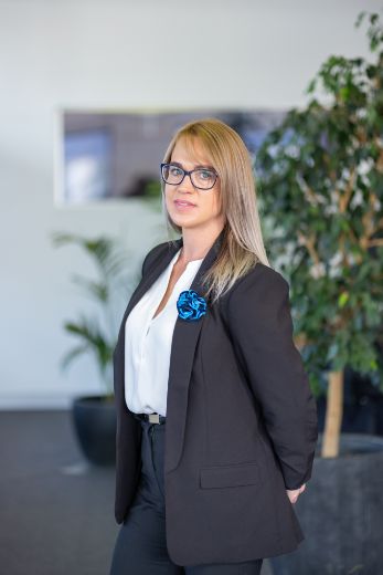 Julie Sutcliffe - Real Estate Agent at Harcourts - Burnie